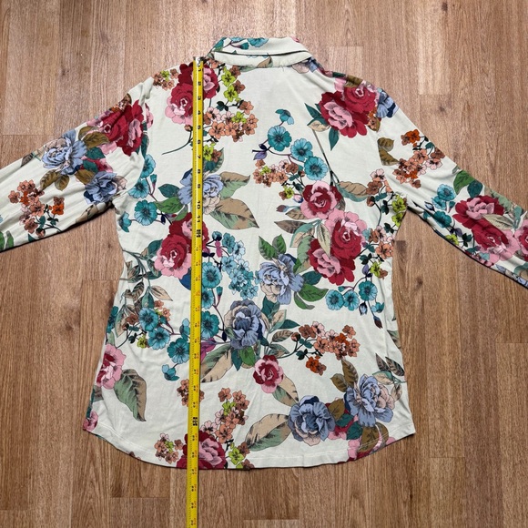 Johnny Was Women’s The Janie Favorite Button Front Shirt Size Med Rossey Floral - Picture 7 of 9